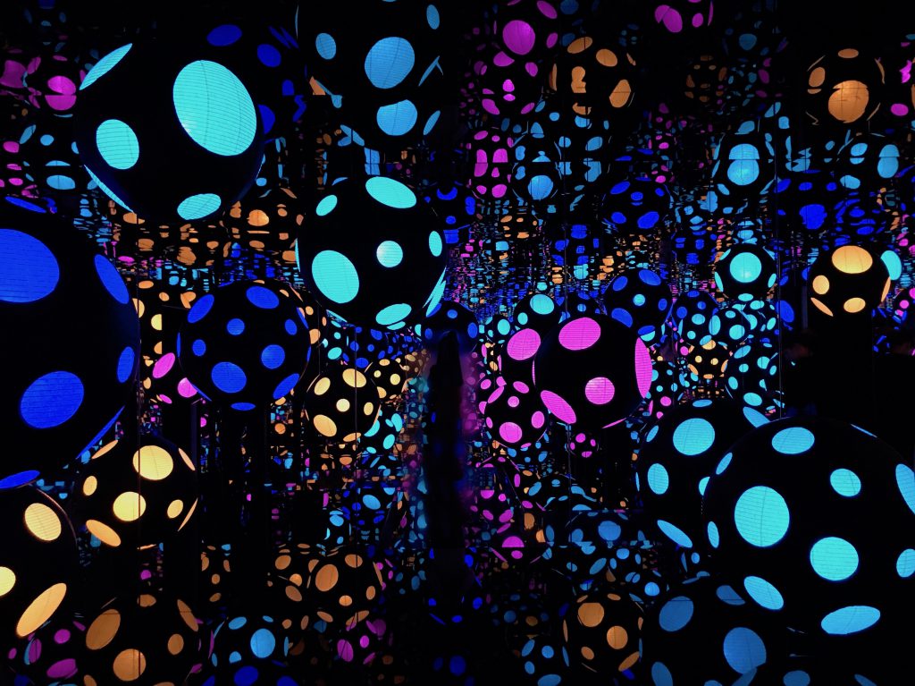 Yayoi Kusama‘s newest exhibition over promises and under delivers
