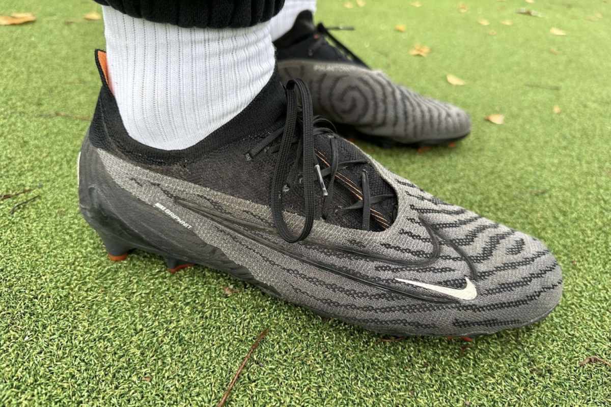 The+Phantom+GX%E2%80%99s+offer+comfort%2C+speed+and+control+on+the+ball+for+%C2%A3235.+When+they+were+released+to+the+world%2C+their+Gripknit+technology+revolutionized+the+game.
