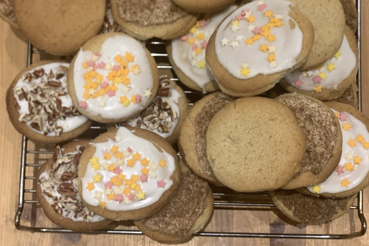 Taylor Swifts chai sugar cookies, with their cozy blend of spices, perfectly complement the comforting vibes of autumn, much like Swifts music. The recipe has taken the internet by storm every autumn since it was originally posted in 2014.